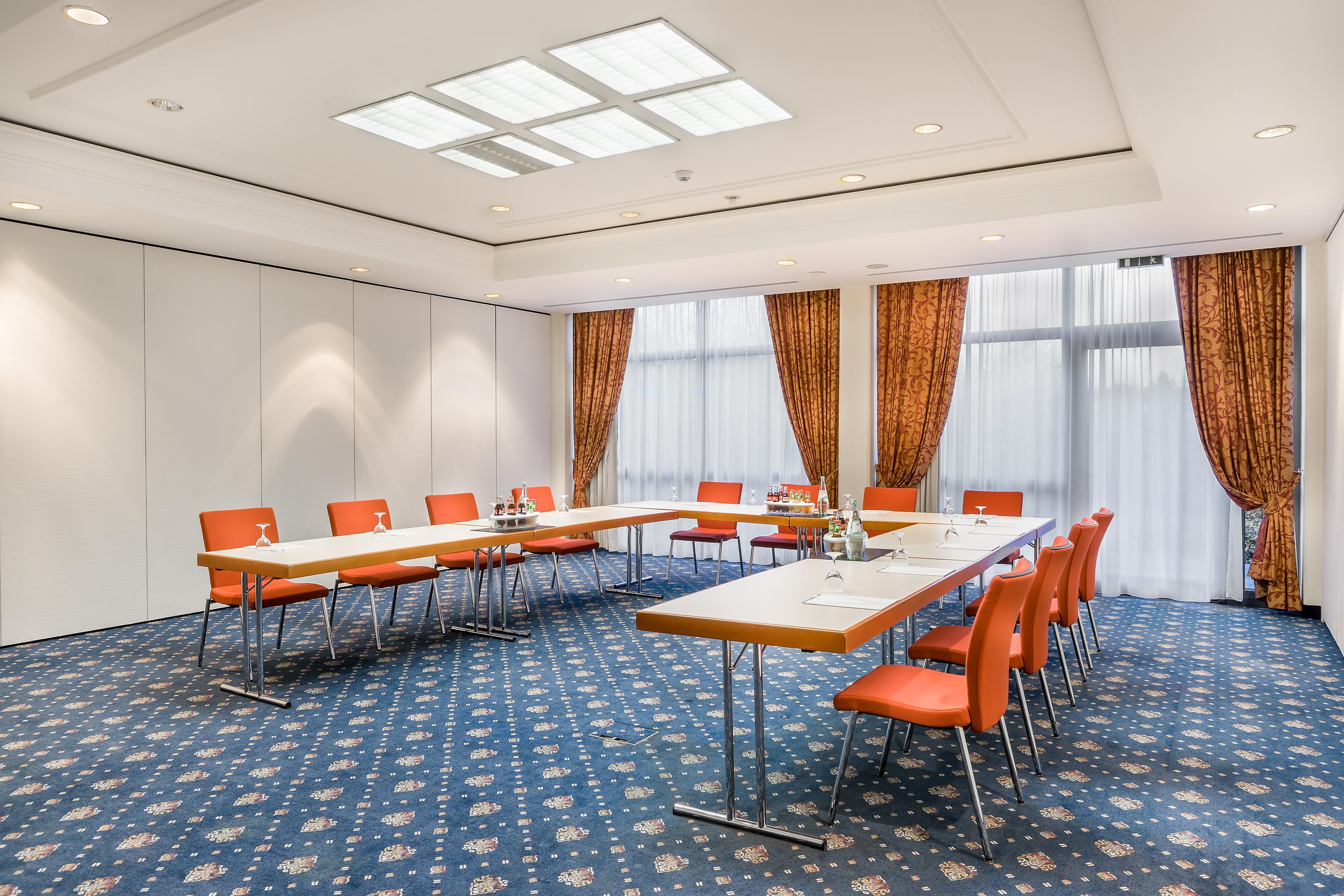 Garner Hotel Ruesselsheim By Ihg Exterior photo