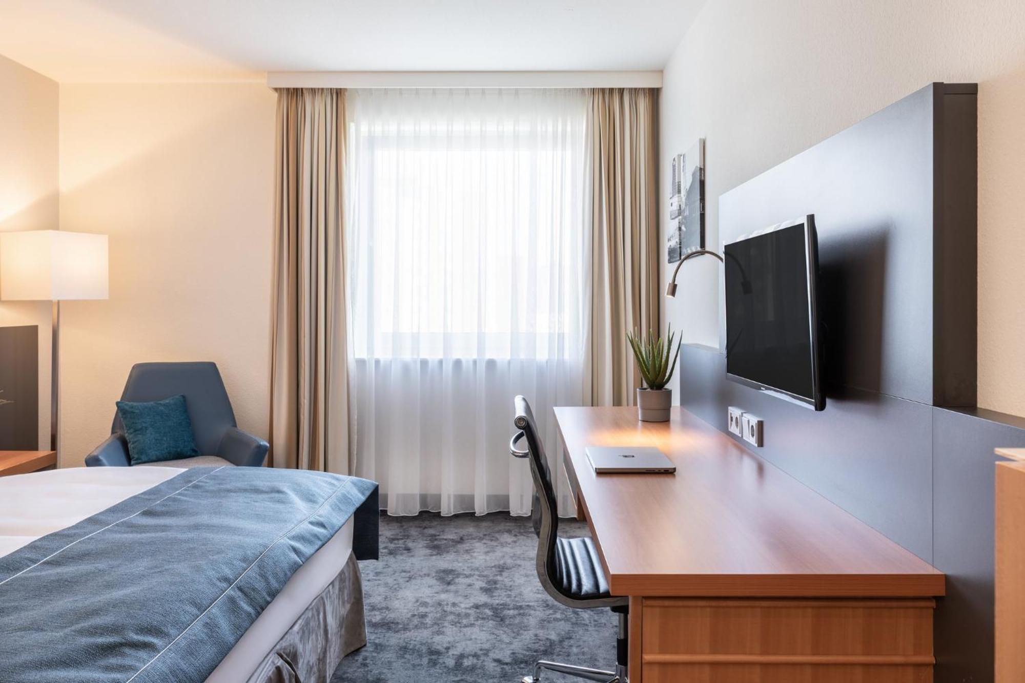 Garner Hotel Ruesselsheim By Ihg Exterior photo