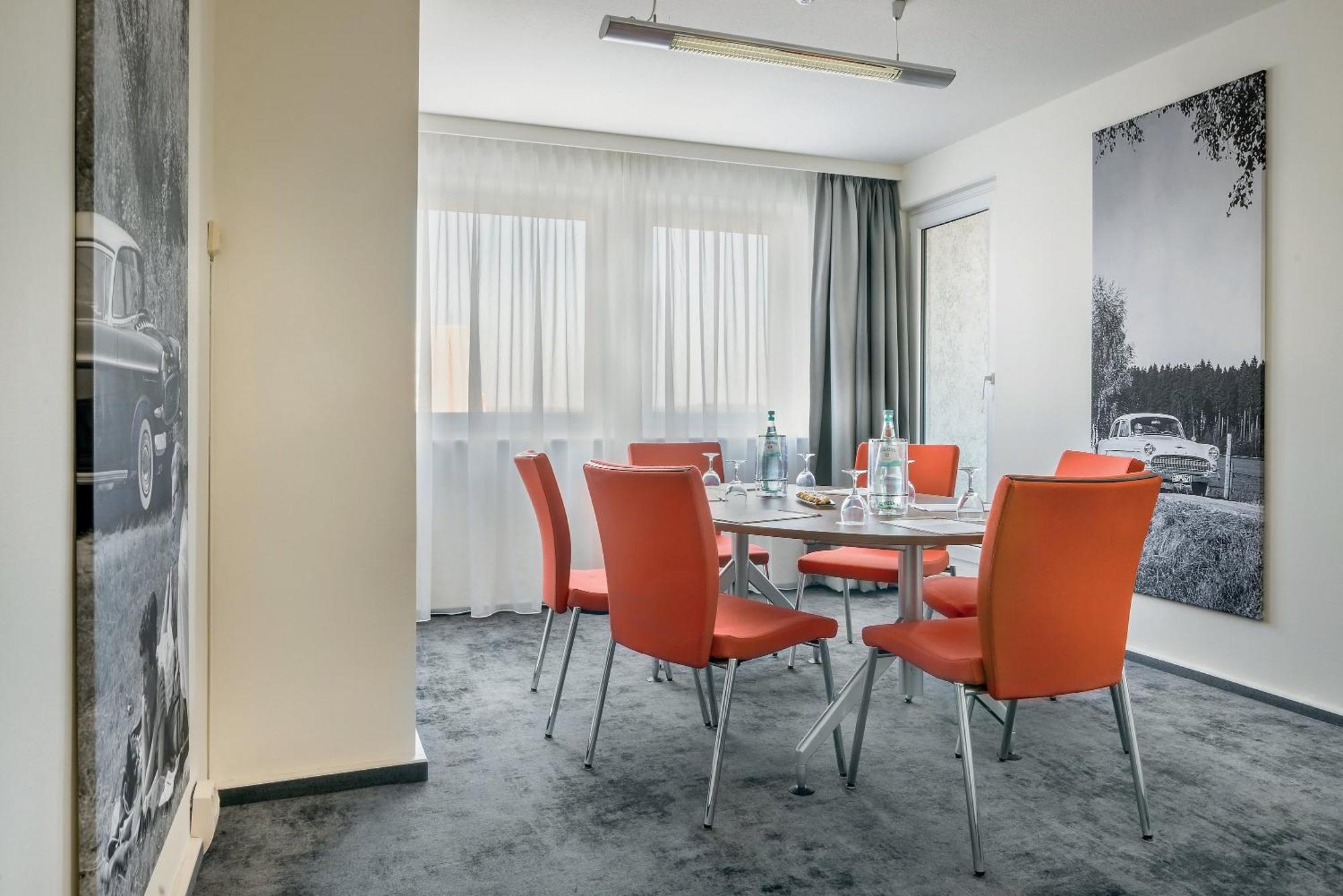 Garner Hotel Ruesselsheim By Ihg Exterior photo